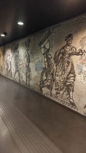 Verticale del Mosaico della Metropolitana Stazione Toledo Linea 1 di Napoli