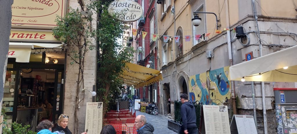 Taverne in Vico Lungo Gelso nei Quartieri Spagnoli