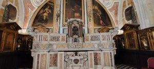 Altare della Sagrestia dei Vasari nel Complesso Monumentale di Sant'Anna dei Lombardi a Napoli