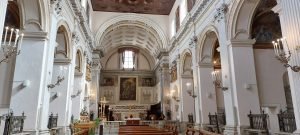 Altare maggiore della Chiesa di Sant'Anna dei Lombardi a Napoli