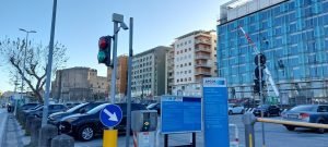 Area parcheggio nel porto di Napoli vicino ai Quartieri Spagnoli