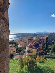 Foto Dettaglio con scorcio da Muro, del Golfo di Napoli vista Campi Flegrei dal Castel Sant'Elmo