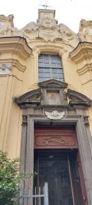 Dettaglio portone Chiesa Santa Maria del Carmine della Concordia nei Quartieri Spagnoli