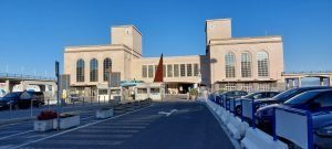 Stazione marittima al Molo Beverello a Napoli