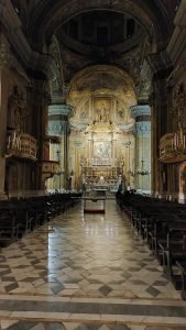 Altare Centrale della Chiesa di San Ferdinando nei pressi dei Quartieri Spagnoli di Napoli