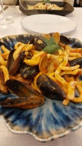 Scialatiello ai frutti di mare da mangiare nei Quartieri Spagnoli a Napoli