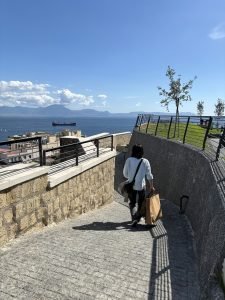 Discesa da Monte Echia a Napoli